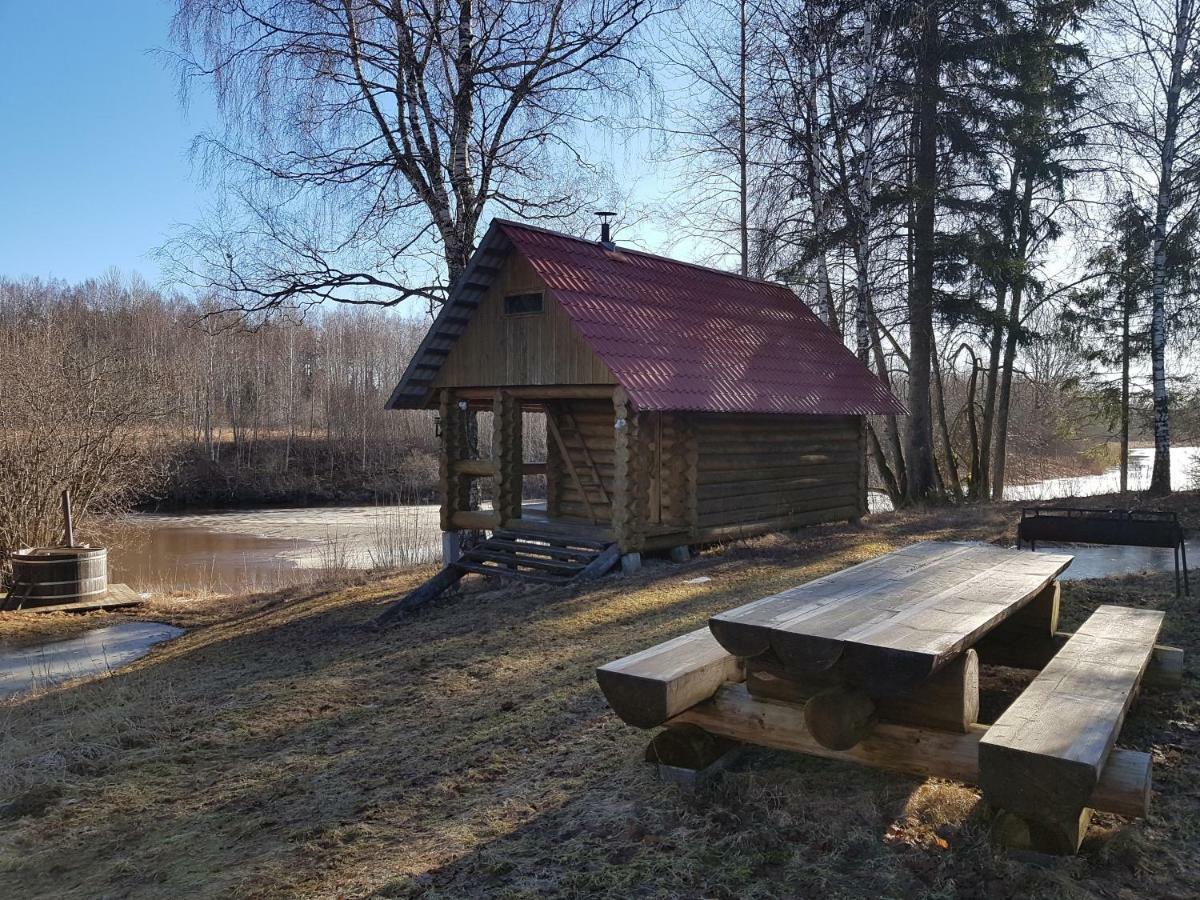 Soomaa Water Camp Hotel Jõesuu Buitenkant foto