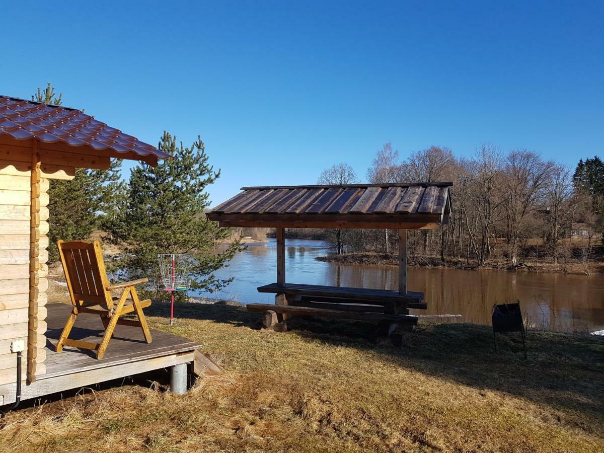 Soomaa Water Camp Hotel Jõesuu Buitenkant foto