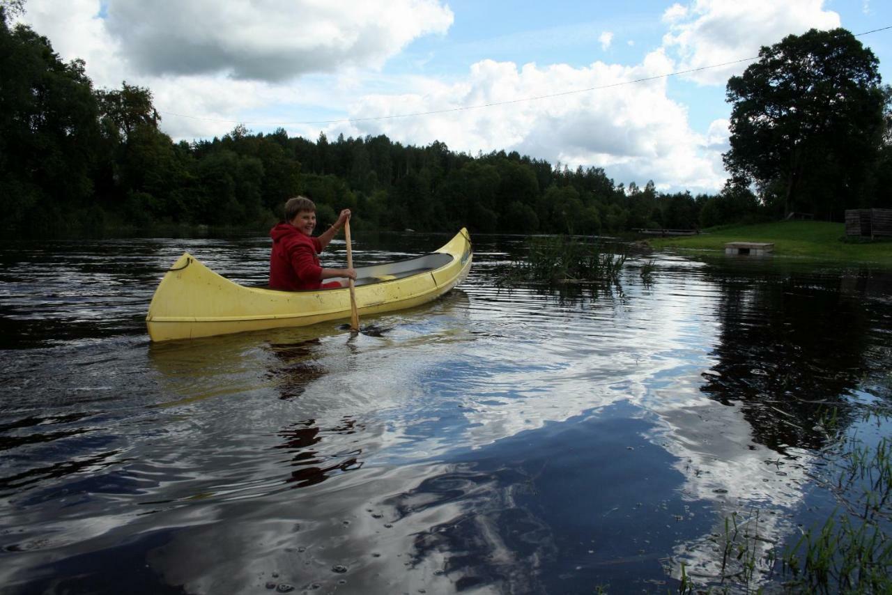 Soomaa Water Camp Hotel Jõesuu Buitenkant foto