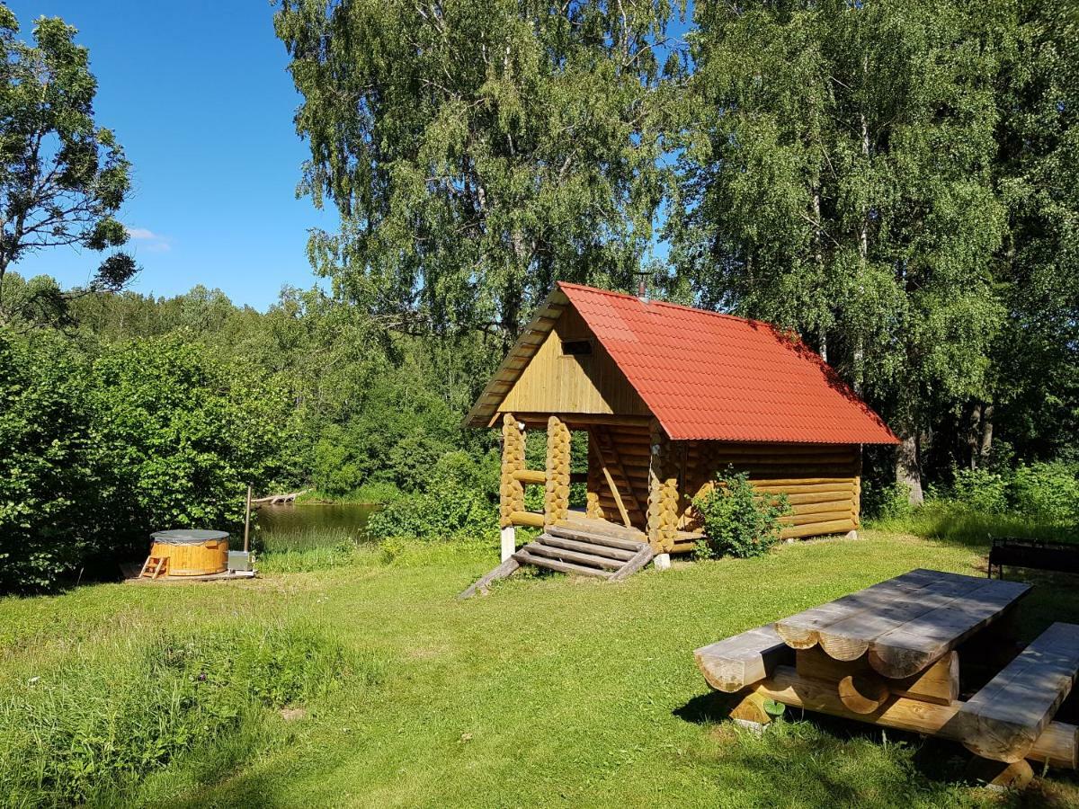 Soomaa Water Camp Hotel Jõesuu Buitenkant foto
