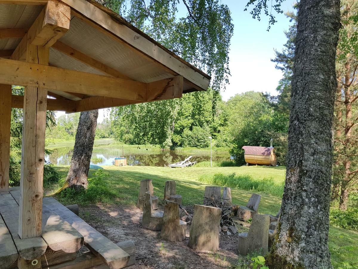 Soomaa Water Camp Hotel Jõesuu Buitenkant foto